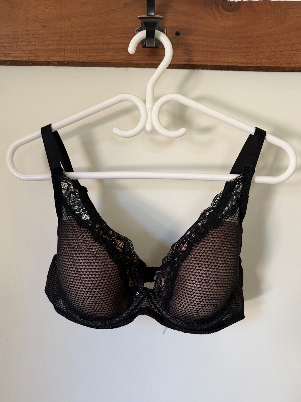 Passionata Black Lace & Mesh Underwire Bra (36D)